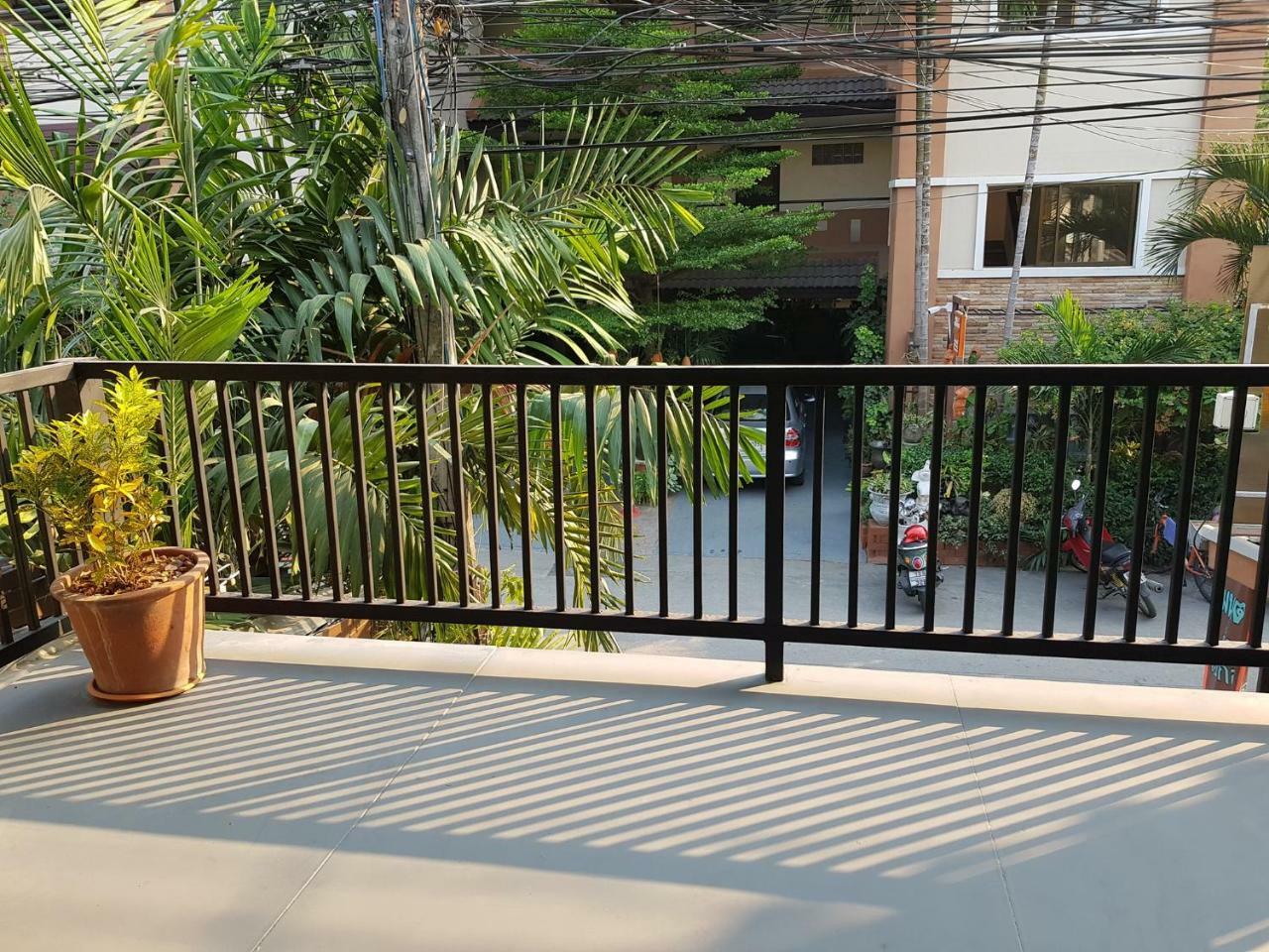 Piyanattha House Villa Chiang Mai Dış mekan fotoğraf
